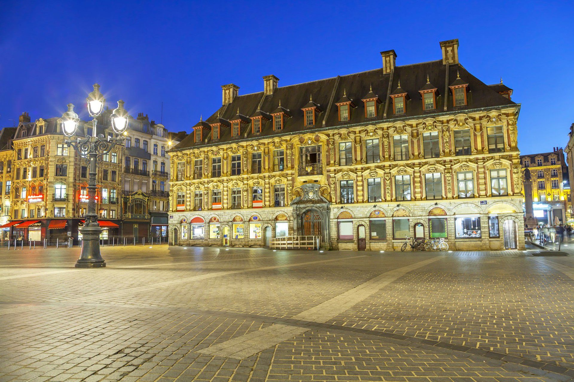 A dynamic unique place : Lille-Flandres
